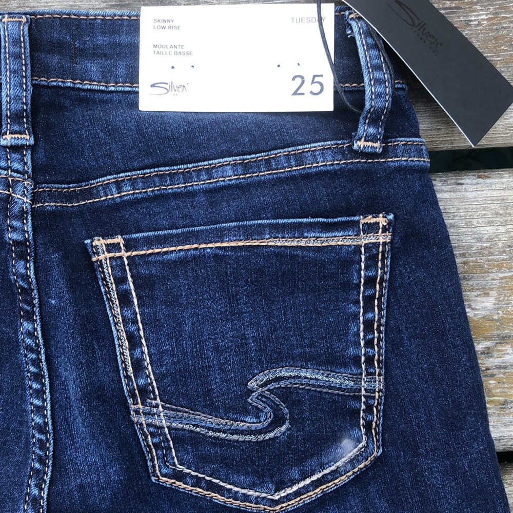 NWT Silver Jeans Tuesday Skinny Low Rise - Picture 11 of 11